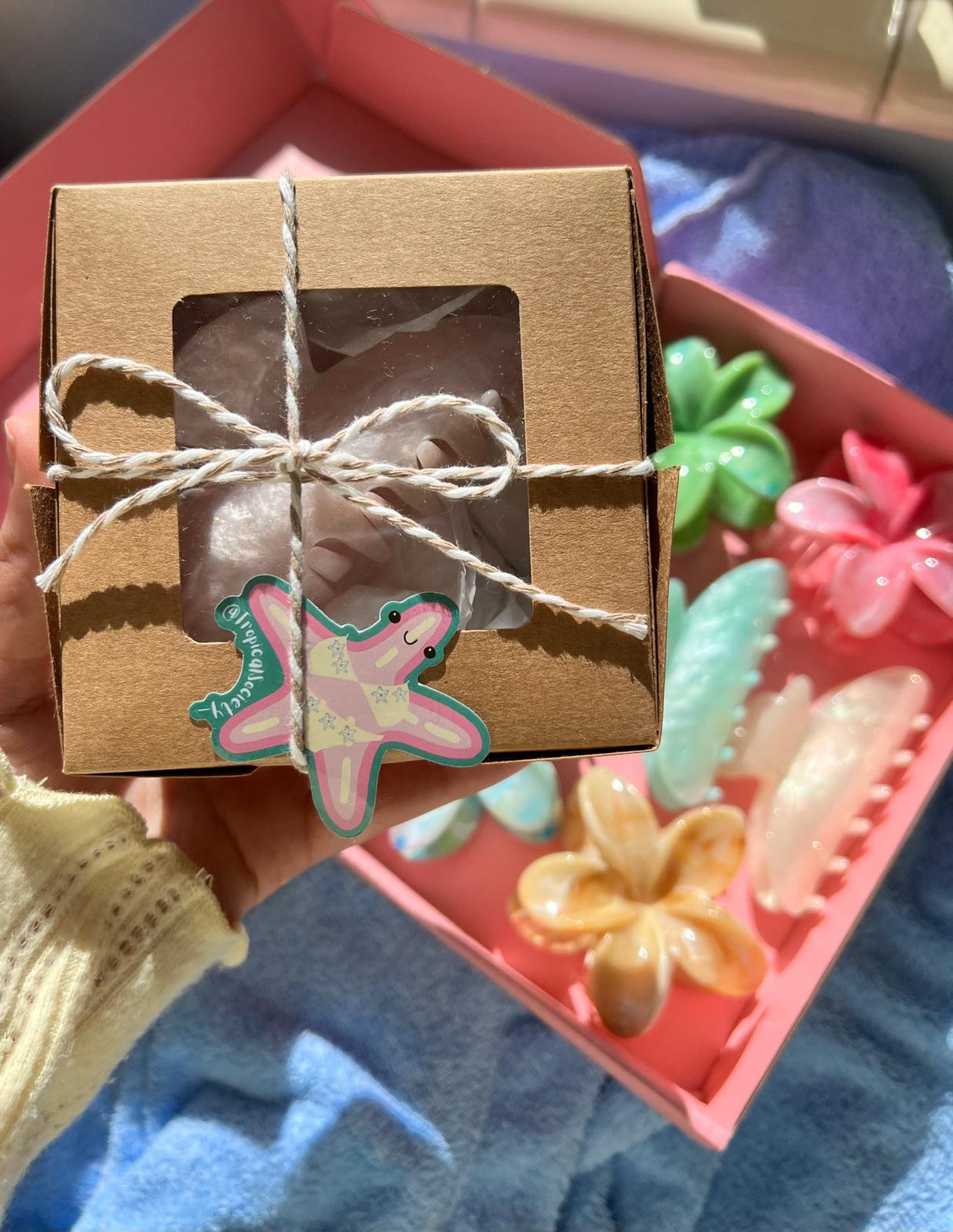 Tropical Flower Clip