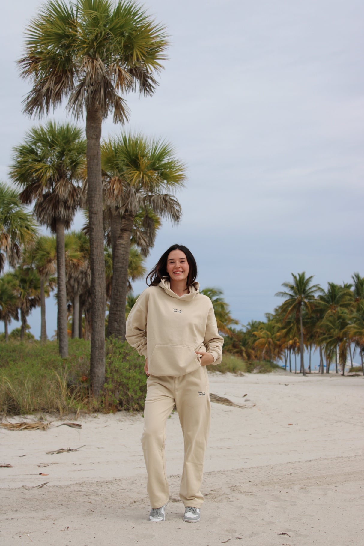 Signature Hoodie Beige